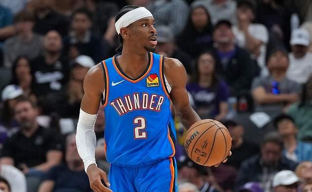 佛罗伦萨门将扑出关键球，助球队获胜